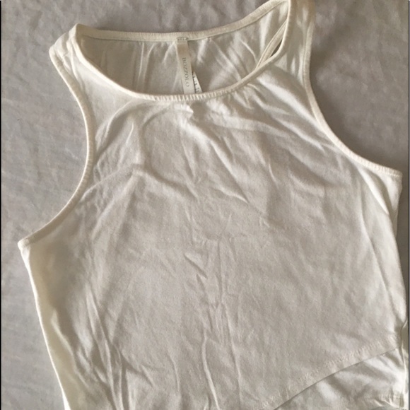 Crop Top - Picture 2 of 12